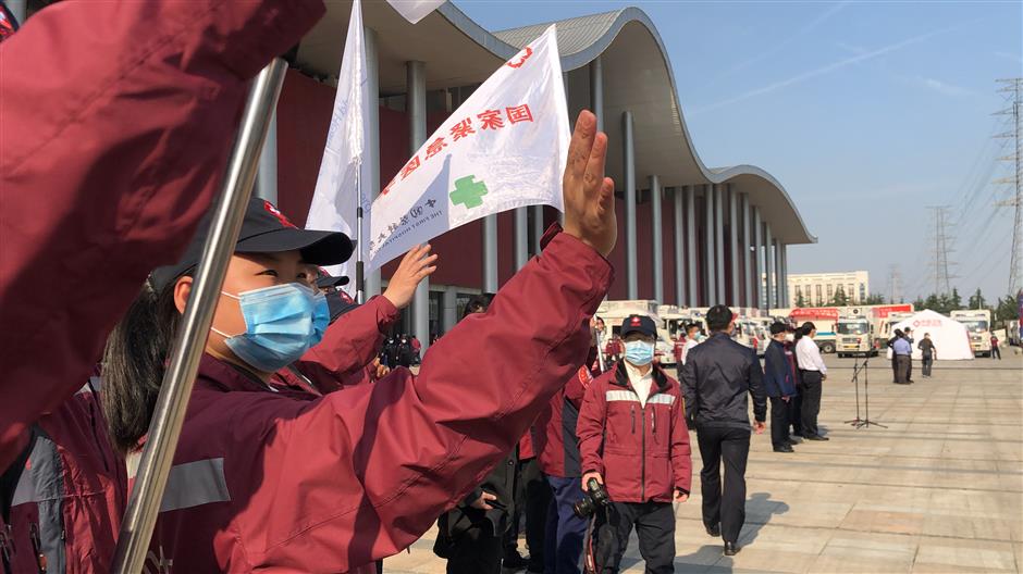 shanghai's medical heroes returning home