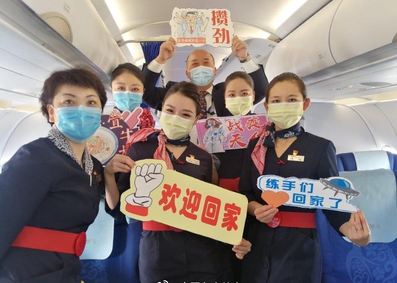 first batch of medics head home from wuhan